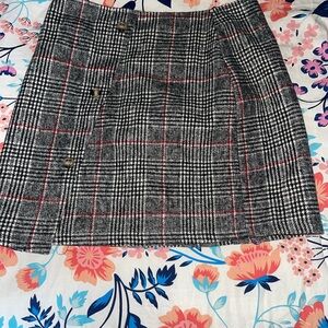 Tailored Plaid Midi Skirt in Black and Red